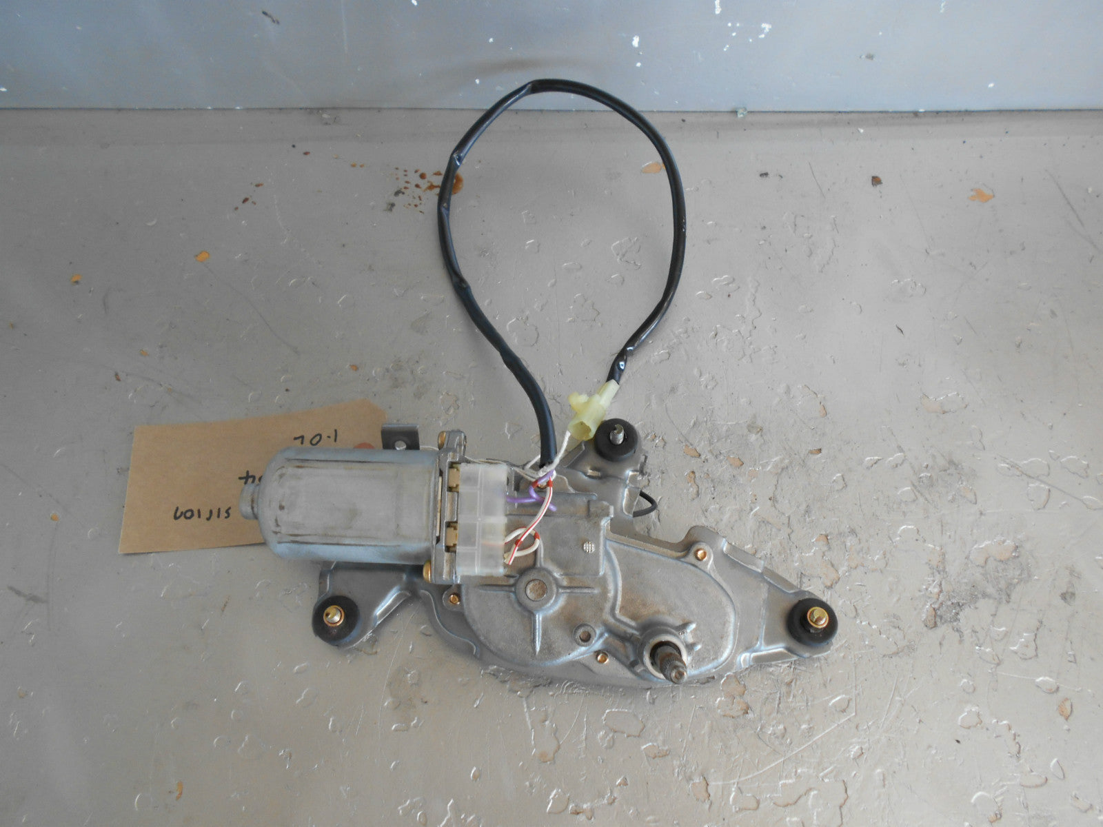 DAIHATSU SIRION 2004 REAR WINDSHIELD WIPER MOTOR 8513097201 8492002360