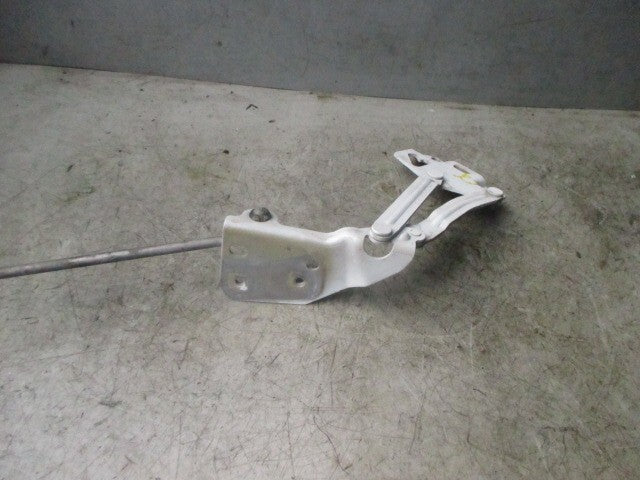 2021 MERCEDES SPRINTER BONNET HINGE A91088D3100