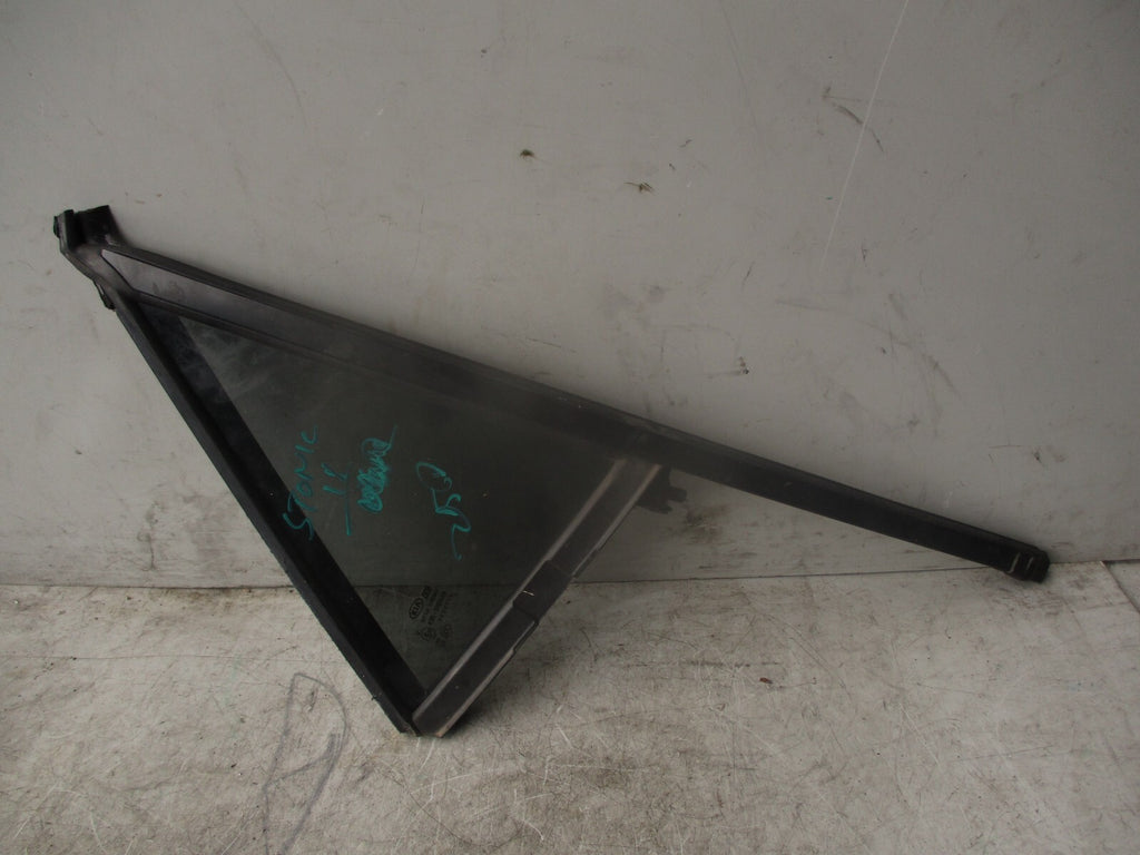 2018 KIA STONIC OSR DRIVER SIDE REAR RIGHT DOOR WINDOW QUARTER GLASS