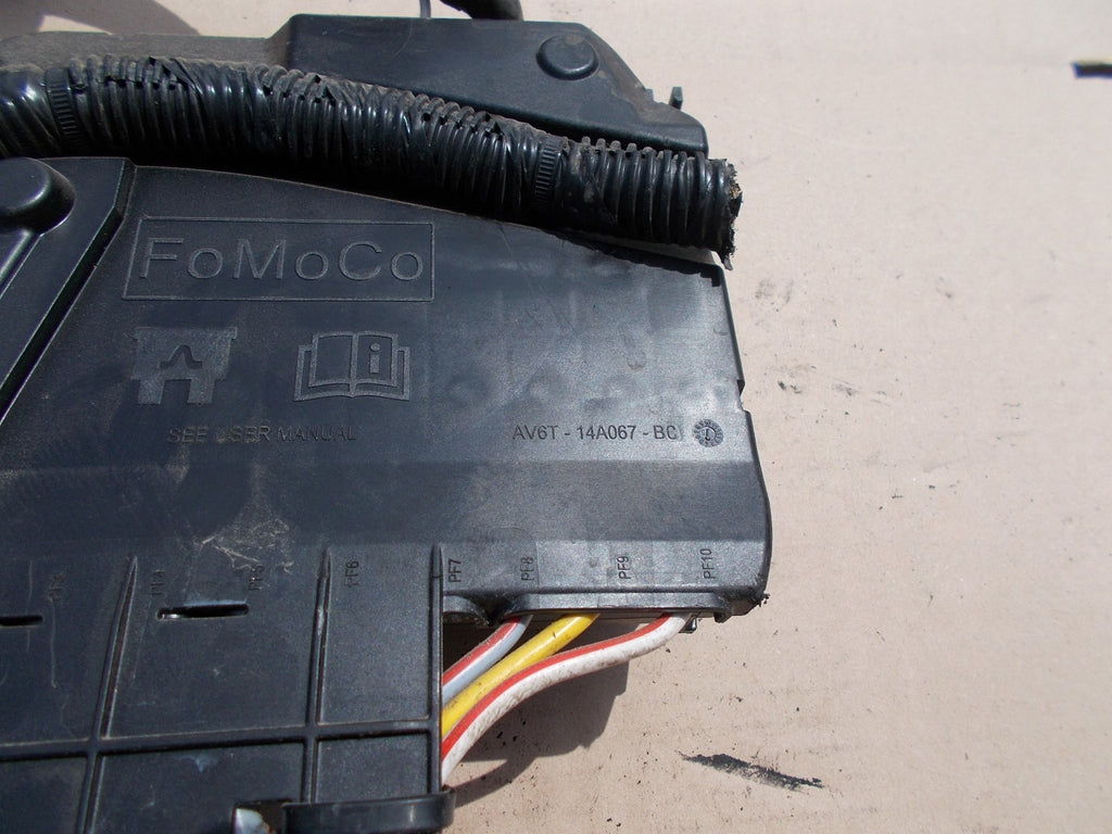 FORD FOCUS MK3 FACELIFT BATTERY FUSE AV6T14A067BC