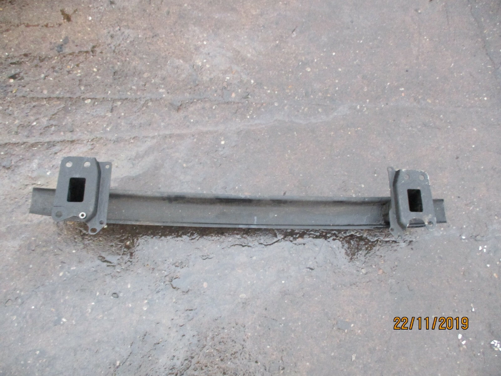 VW VOLKSWAGEN POLO MK4 FRONT BUMPER REINFORCEMENT BAR 6Q0806563