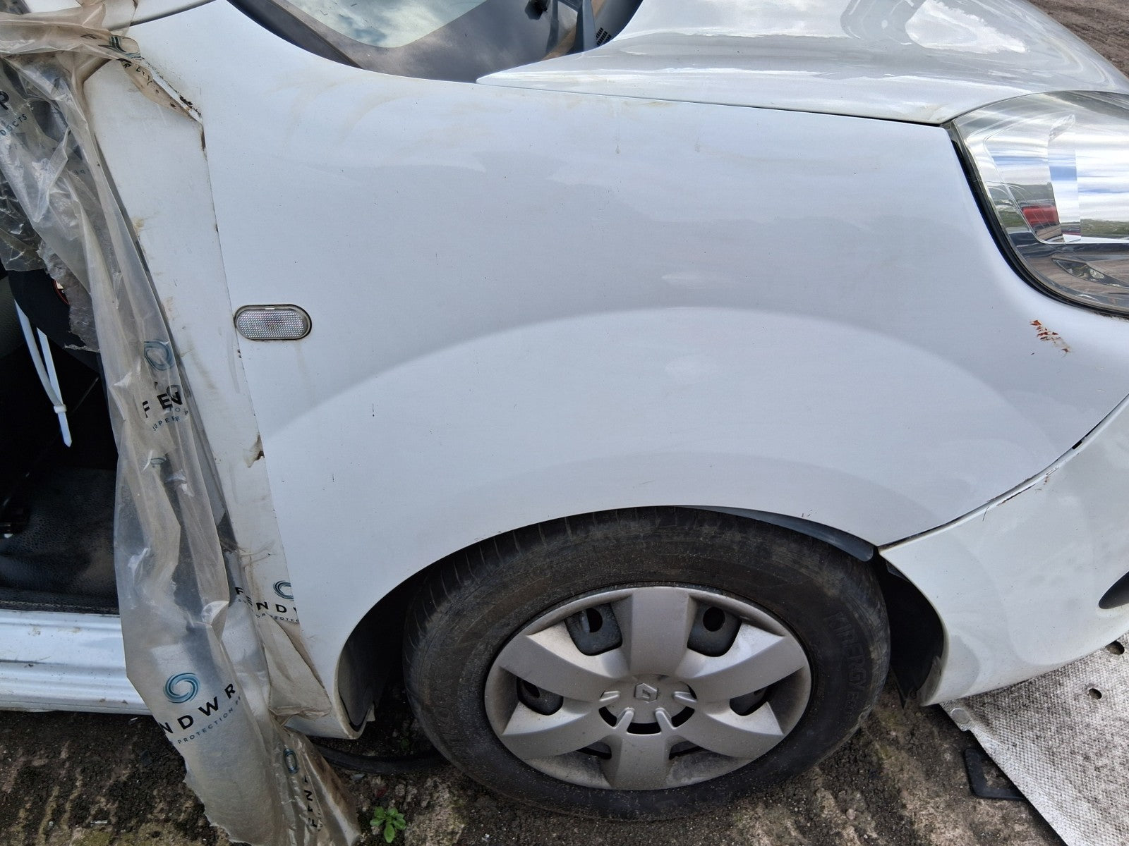 2020 RENAULT KANGOO MK2 FACELIFT OSF DRIVER SIDE FRONT RIGHT WING PANEL WHITE