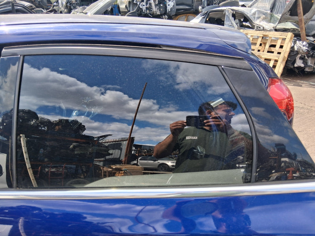 2015 FORD FOCUS MK3 NSR PASSENGER SIDE REAR WINDOW GLASS
