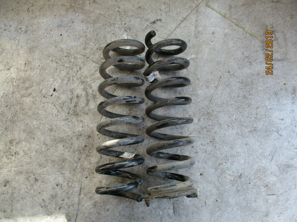 BMW 1 SERIES F20 F21 PAIR REAR SUSPENSION COIL SPRINGS