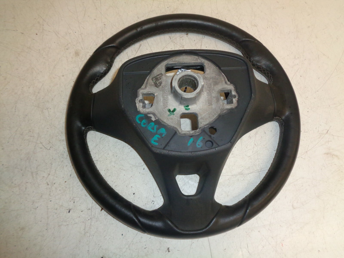 VAUXHALL CORSA E 2016 1.4 PETROL 3 SPOKE MULTI FUNCTION STEERING WHEEL 39035990