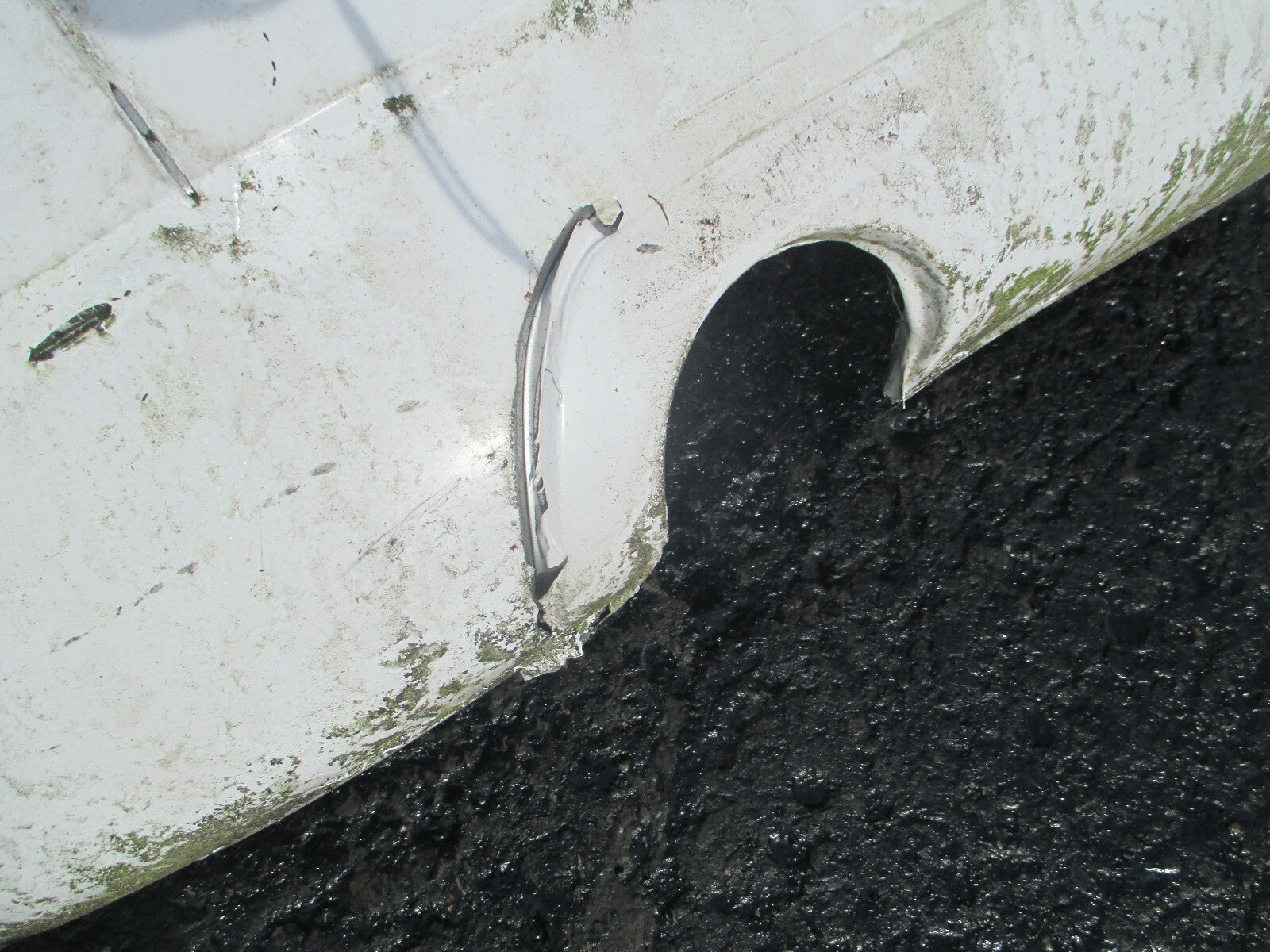 AUDI TT MK1 REAR BUMPER WITH TWIN EXHAUST DIFFUSER WHITE