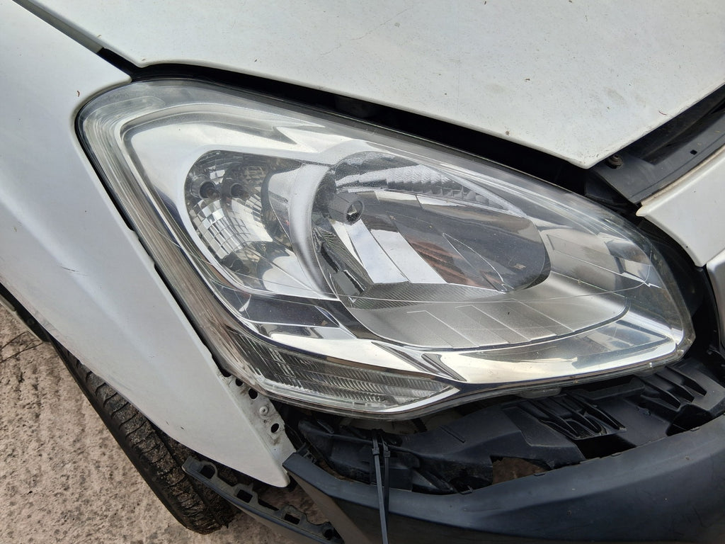 2017 PEUGEOT PARTNER MK2 OSF DRIVER SIDE FRONT RIGHT HEADLIGHT 9682828380