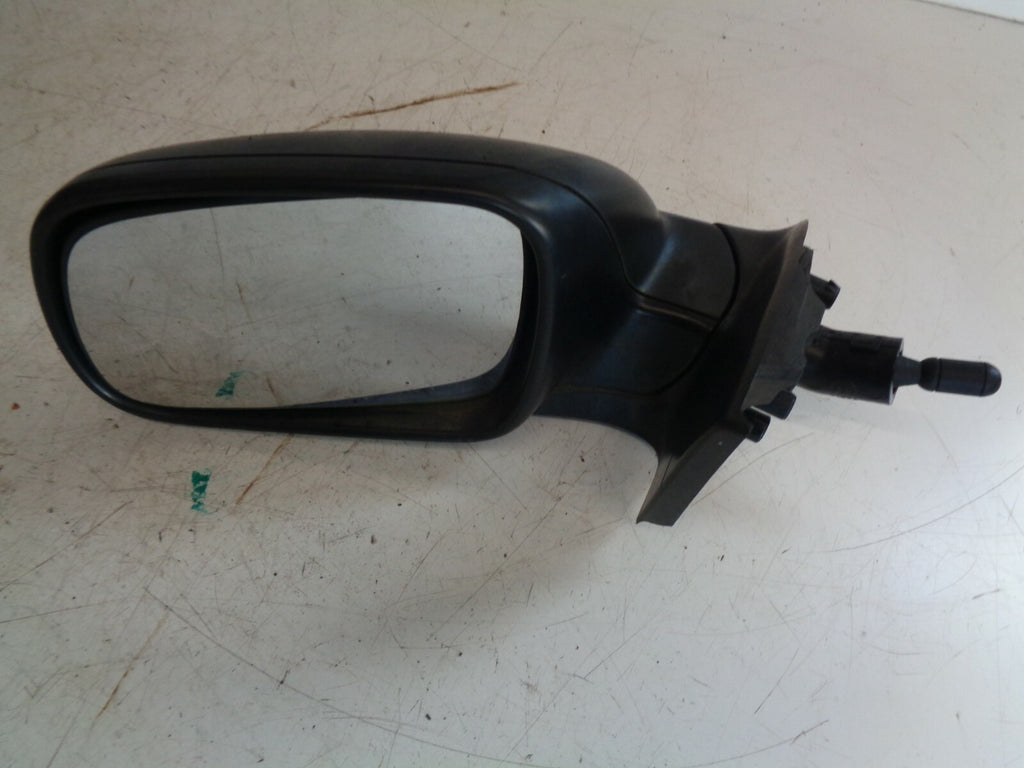 PEUGEOT 307 2006 1.4 PETROL NS PASSENGER SIDE MANUAL WING MIRROR BLACK