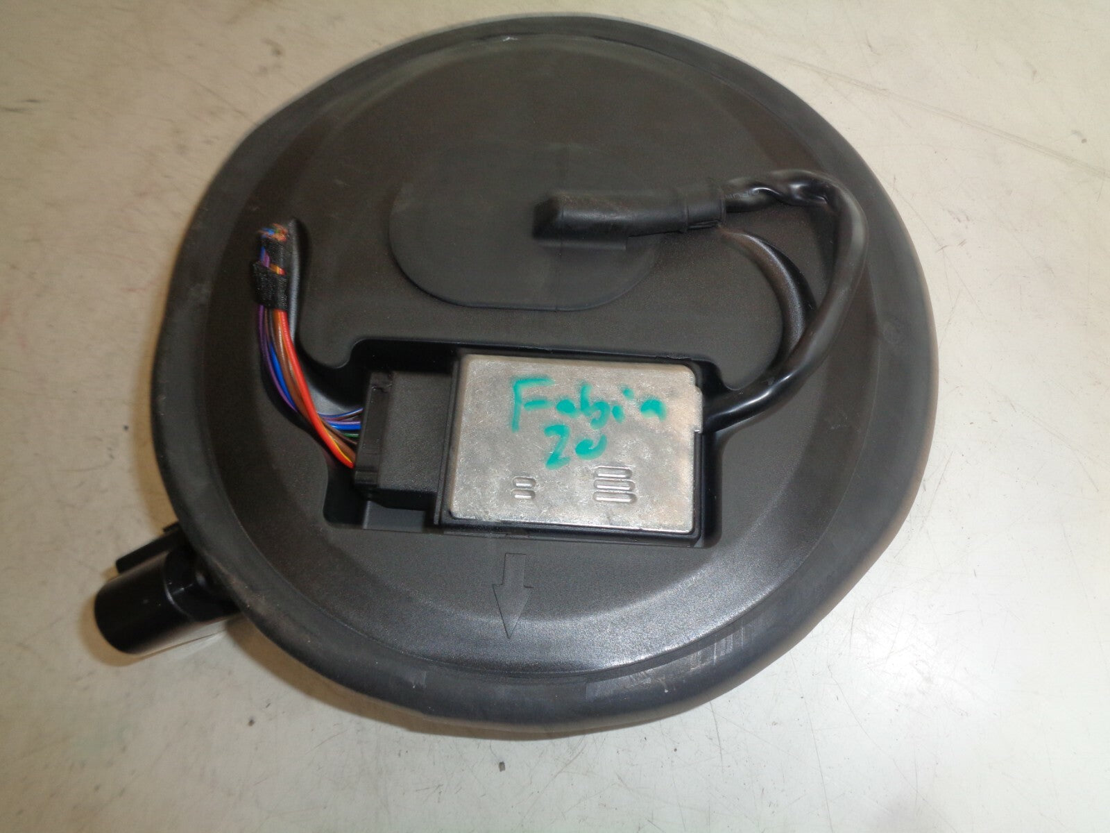 SKODA FABIA 2020 MK3 1.0 PETROL FUEL PUMP CONTROL MODULE RELAY UNIT 6R0971839