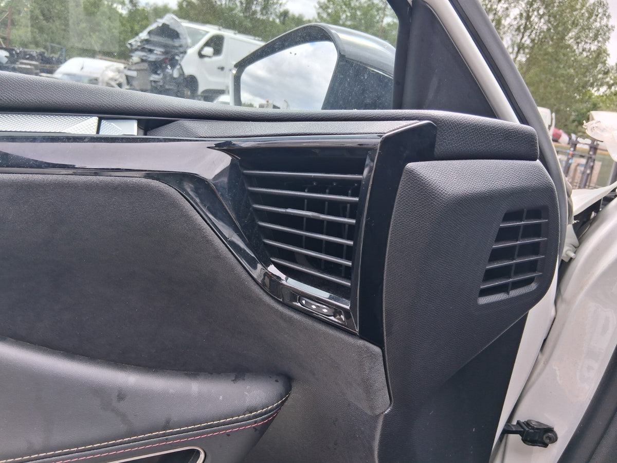 2023 DS DS 4 CROSSOVER NSF PASSENGER SIDE FRONT AIR VENT BLACK