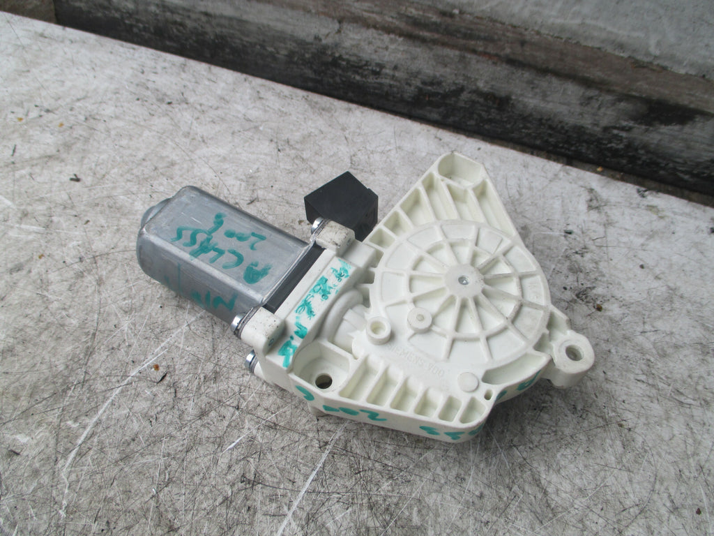 MERCEDES BENZ A CLASS W169 2006 NSR PASSENGER SIDE REAR WINDOW MOTOR A1698202042