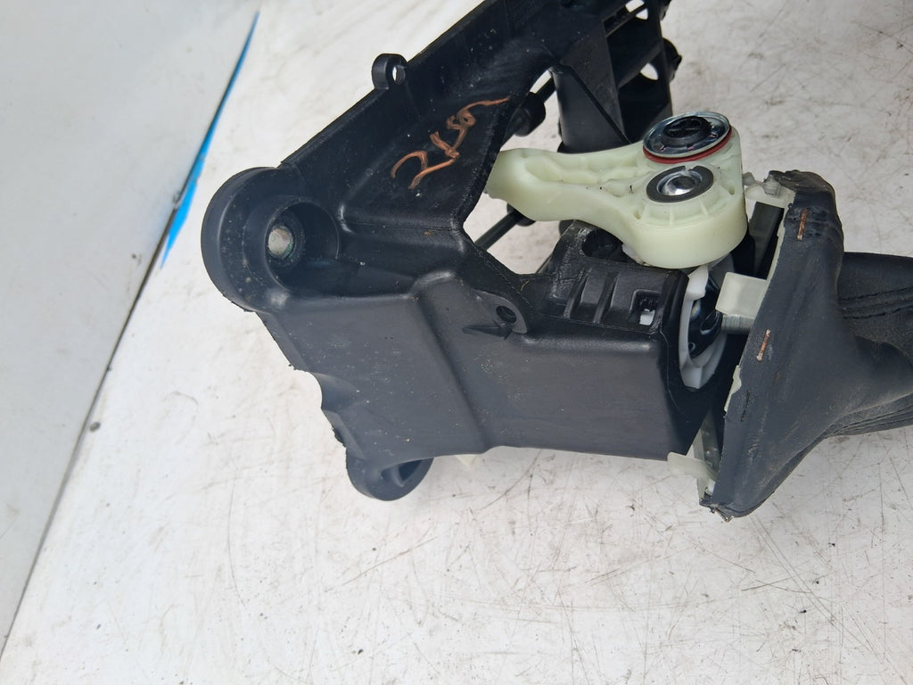 2024 BMW 2 SERIES GEAR STICK SHIFTER LEVER 861146005