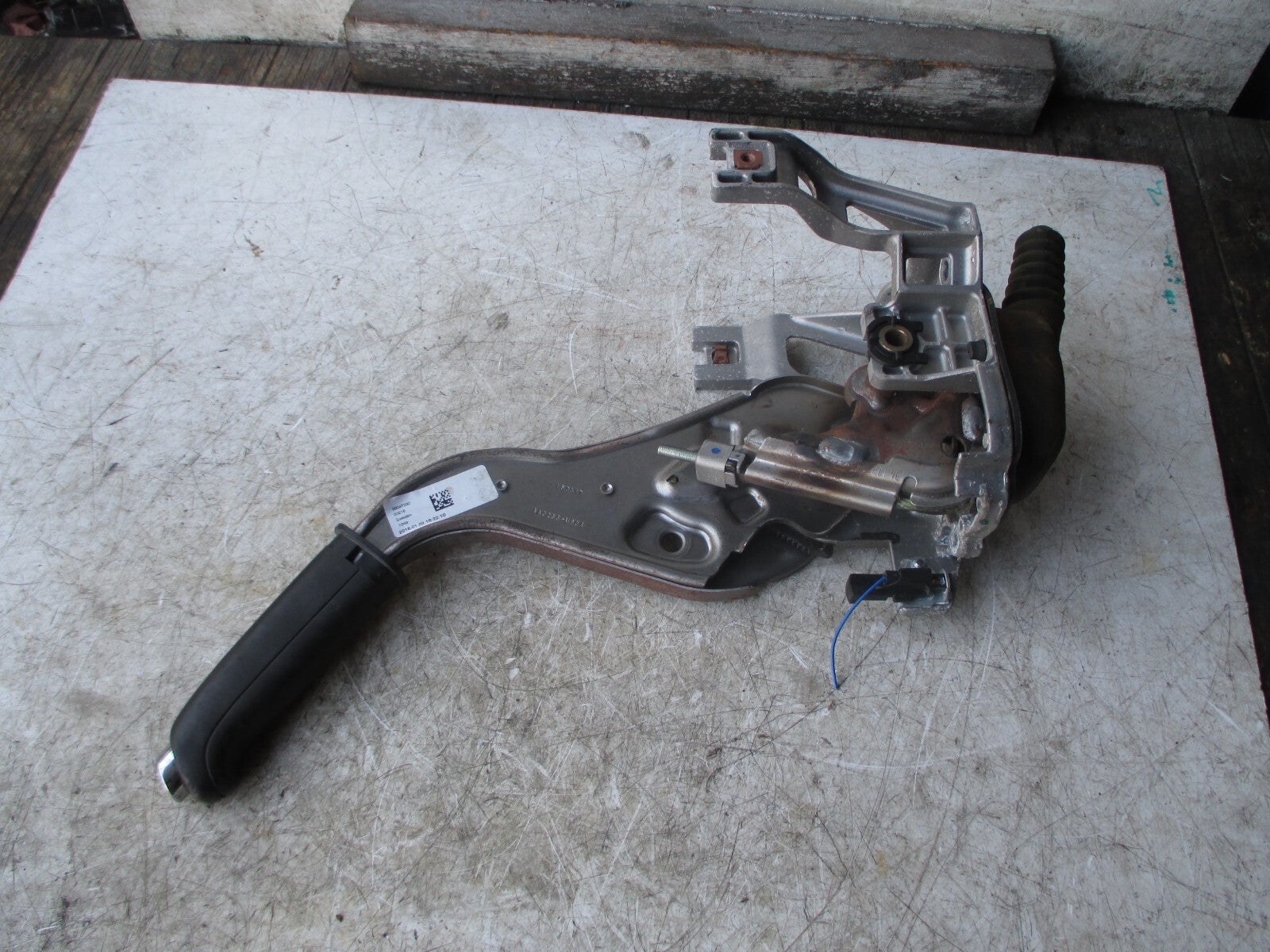 VAUXHALL ASTRA MK7 2018 HANDBRAKE HAND BRAKE LEVER 39047280