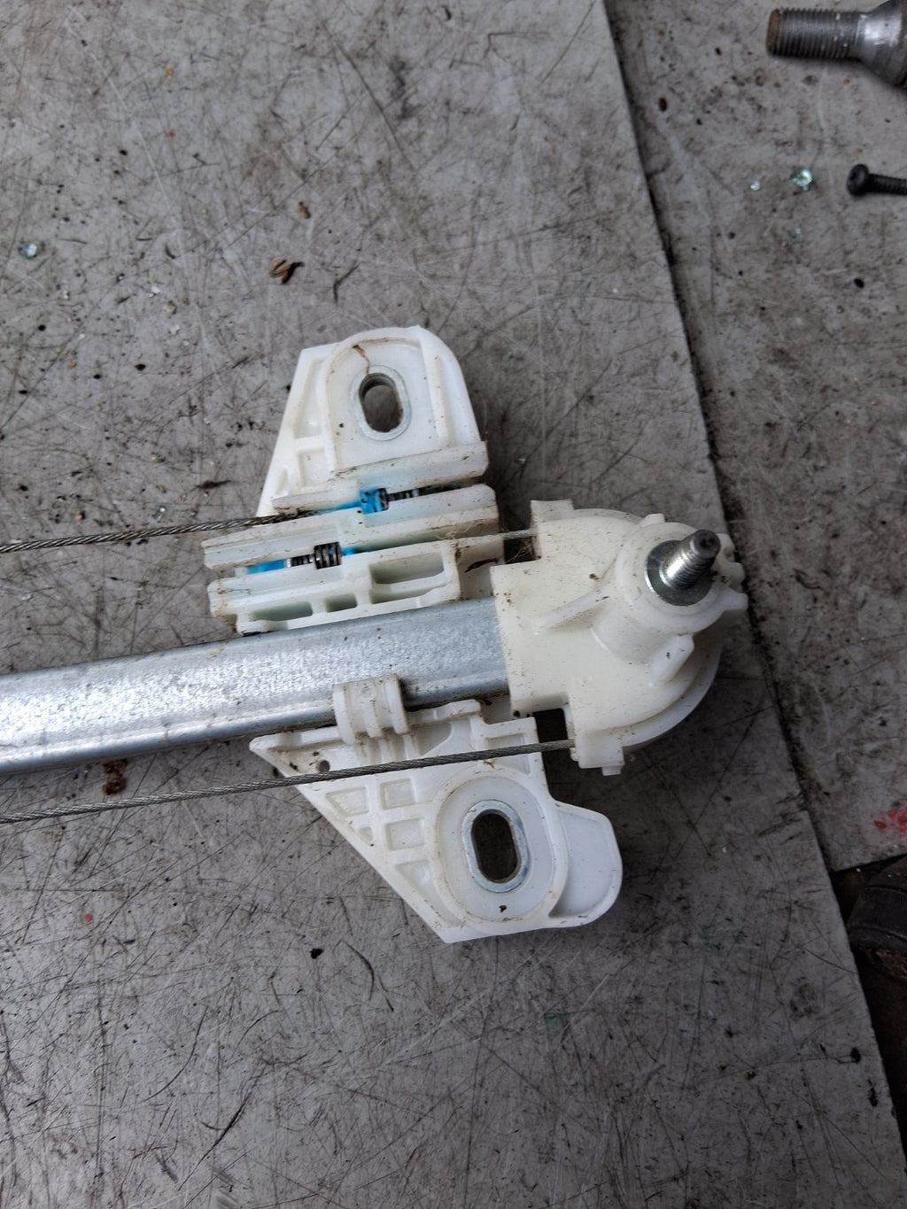 2019 HONDA JAZZ SIDE DRIVER REAR WINDOW MOTOR AND REGULATOR CM012690A