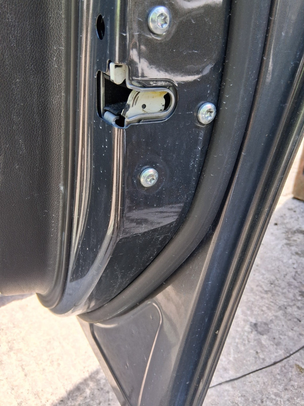 2016 VAUXHALL MERIVA B MK2 OSF DRIVER SIDE FRONT RIGHT DOOR LOCK MECHANISM