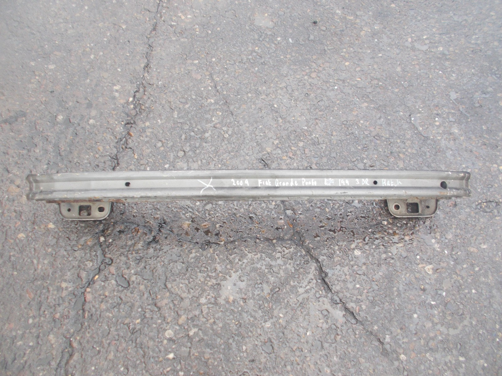 FIAT GRADE PUNTO 199 2009 REAR BUMPER REINFORCEMENT SUPPORT BAR