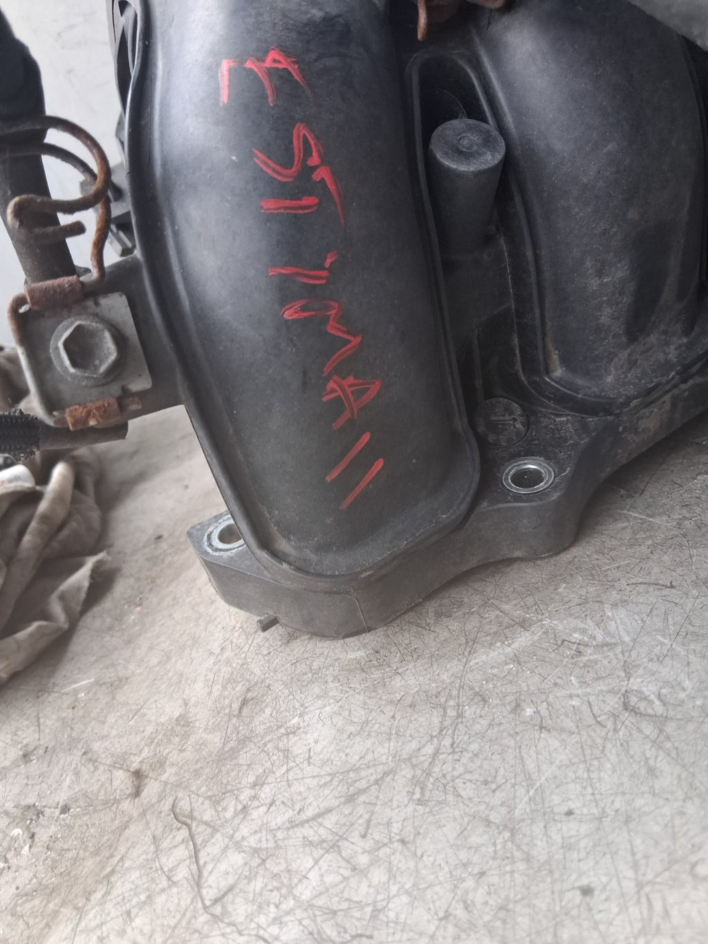 2011 TOYOTA ESTIMA MK3 2.4 PETROL HYBRID MANIFOLD INTAKE