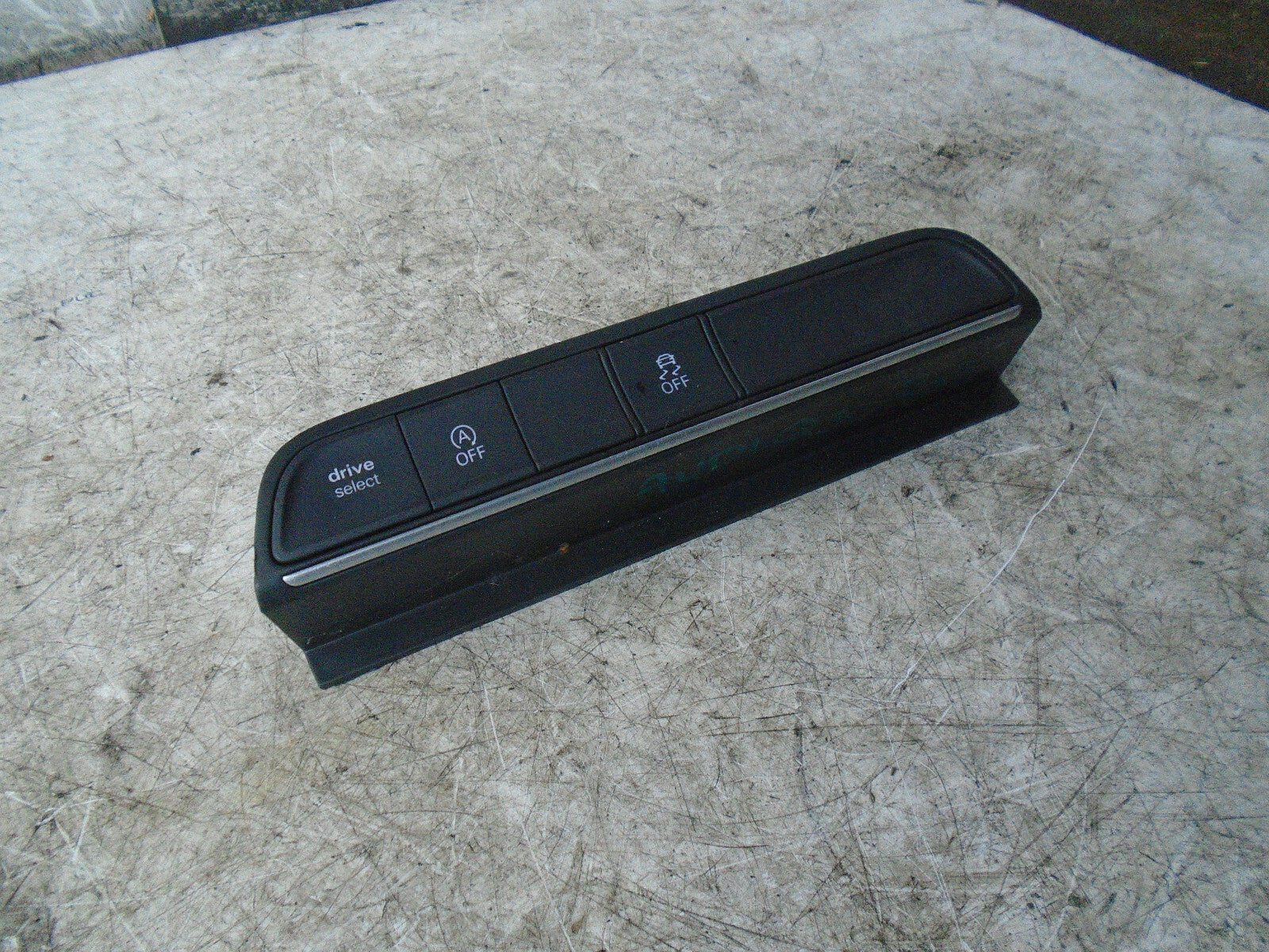 AUDI Q3 2017 FRONT DASHBOARD ESP STOP START SWITCH PANEL 8U2941567