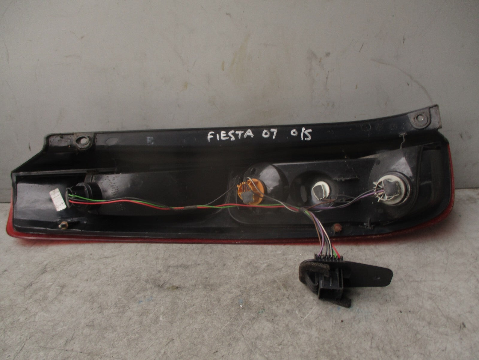 2007 FORD FIESTA MK6 OSR DRIVER SIDE REAR TAIL LIGHT TAIL LAMP 6S6113404B