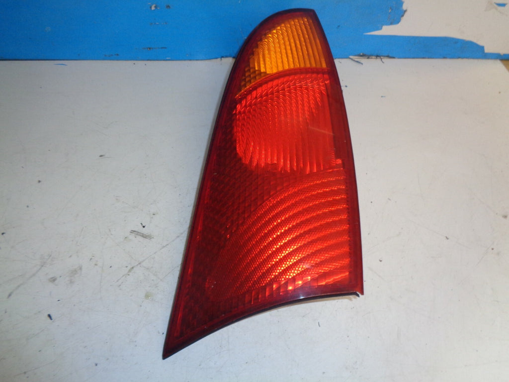 FORD FOCUS 2001 MK1 NSR PASSENGER SIDE REAR LIGHT TAIL LIGHT