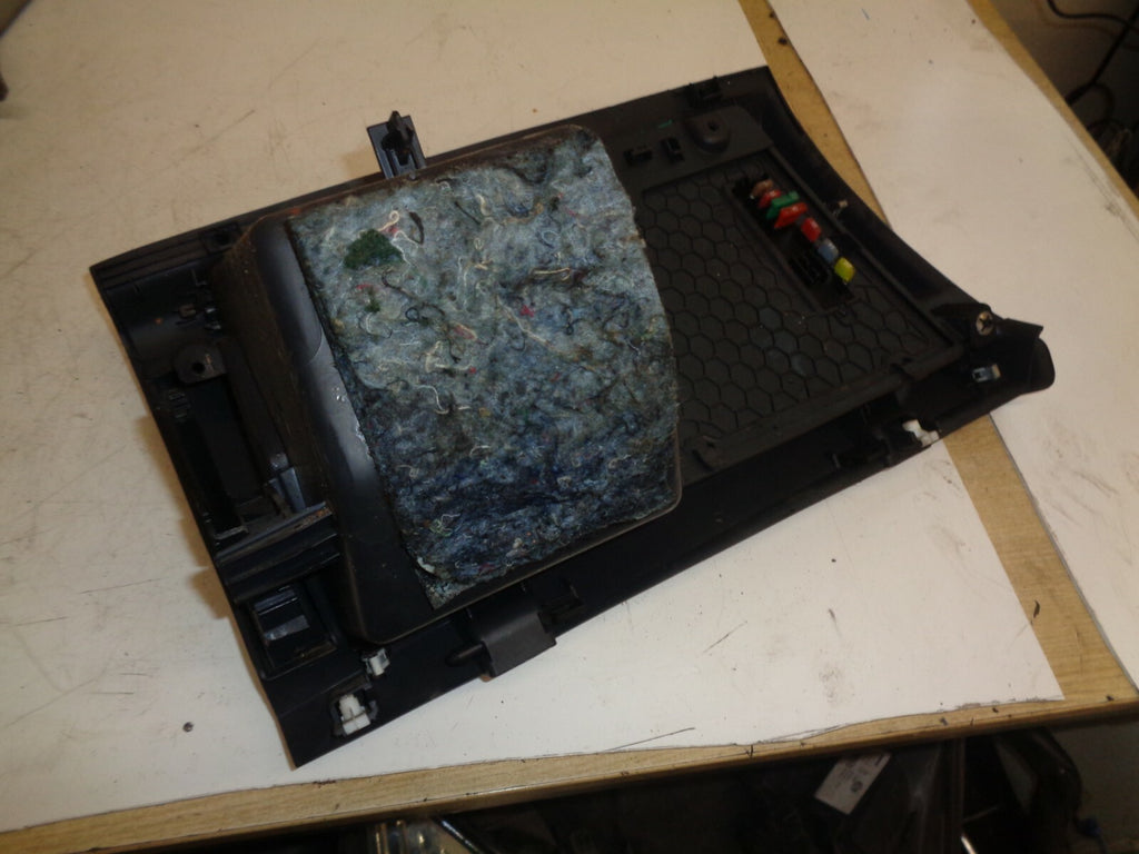 PEUGEOT 3008 2015 GLOVE BOX STORAGE COMPARTMENT 9688396277