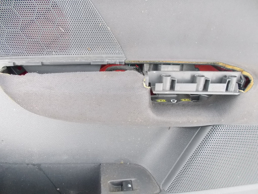 2009 VW GOLF OSF DRIVERS SIDE FRONT DOOR CARD 1K4867012FCTRS