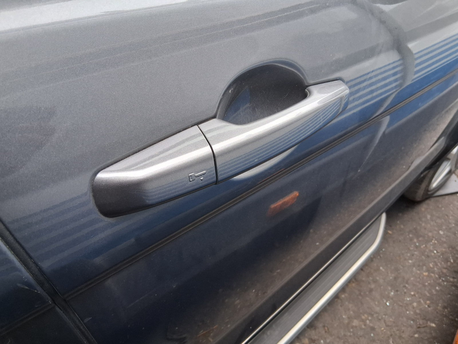 2016 RANGE ROVER EVOQUE L538 OSF DRIVER SIDE FRONT EXTERIOR DOOR HANDLE GREY 863