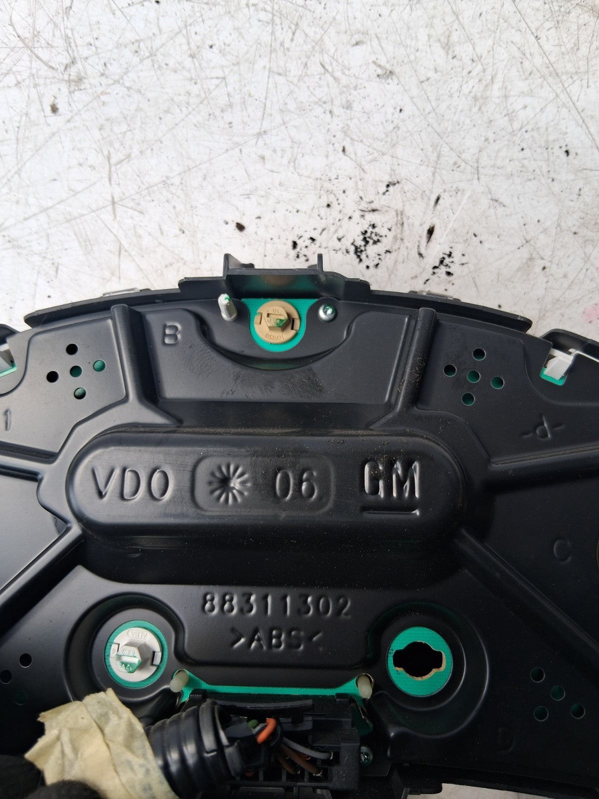 2006 VAUXHALL CORSA  SPEEDOMETER INSTRUMENT CLUSTER 13173358WM