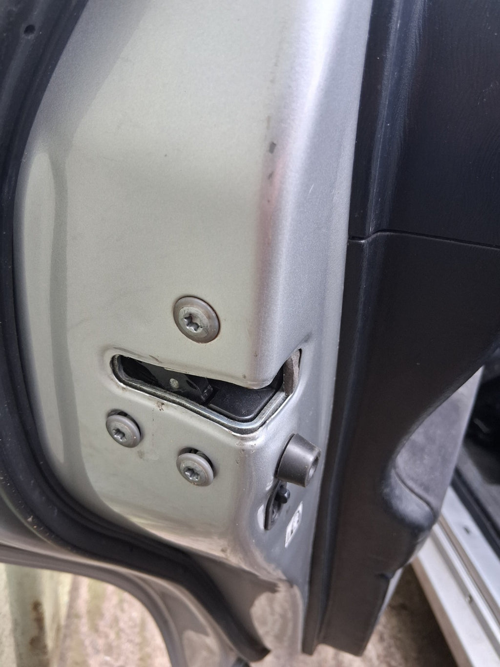 2018 TOYOTA PRIUS V PLUS XW40 NSR PASSENGER SIDE REAR LEFT DOOR LOCK MECHANISM