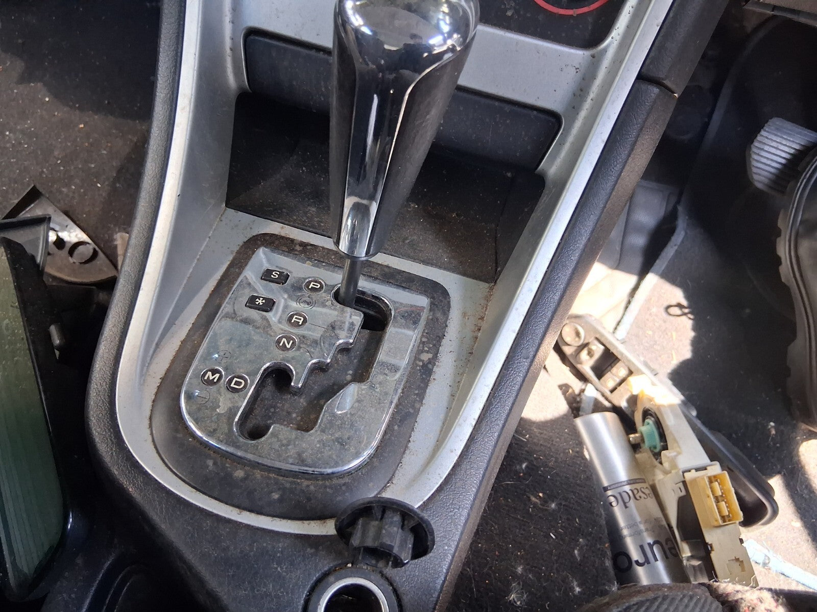 2006 PEUGEOT 307 1.5 PETROL AUTOMATIC GEAR STICK GEAR SHIFTER GEAR LEVER