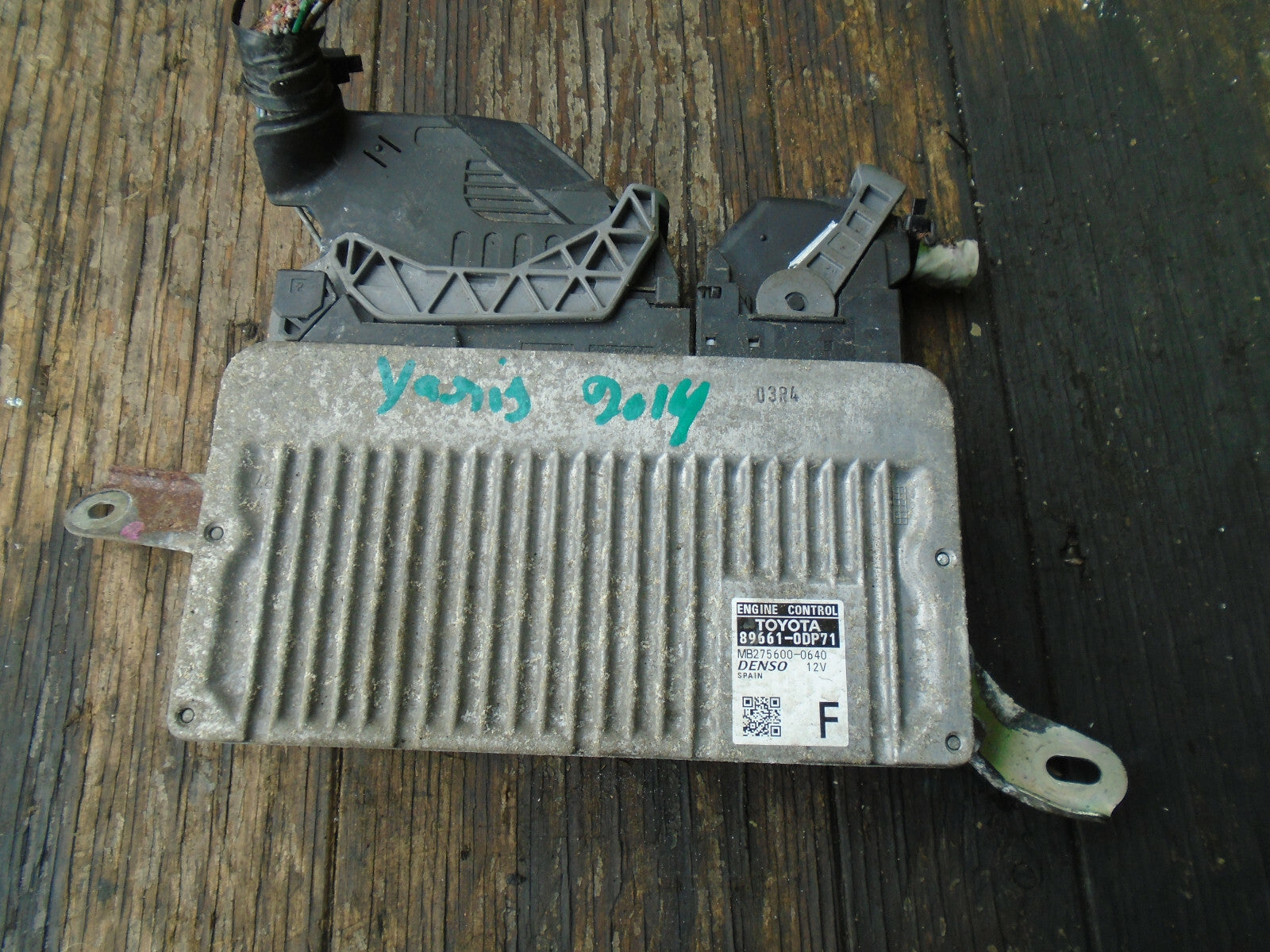 TOYOTA YARIS MK3 2014 1.3 PETROL ECU ENGINE CONTROL MODULE UNIT 896610DP71