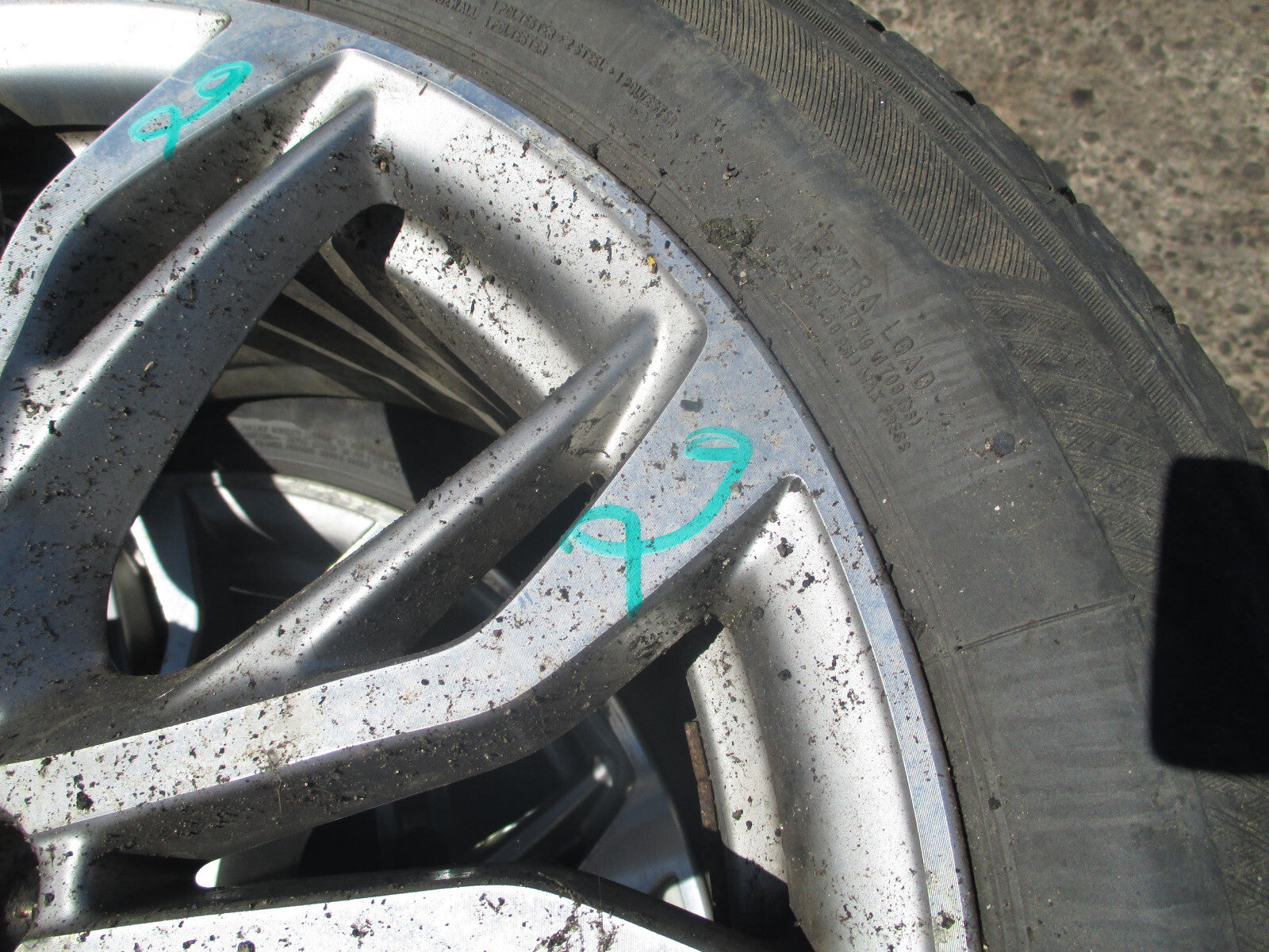 BMW X1 2018 F48 18 INCH ALLOY WHEEL WITH TYRE 225/50R18 6856067 REF 2