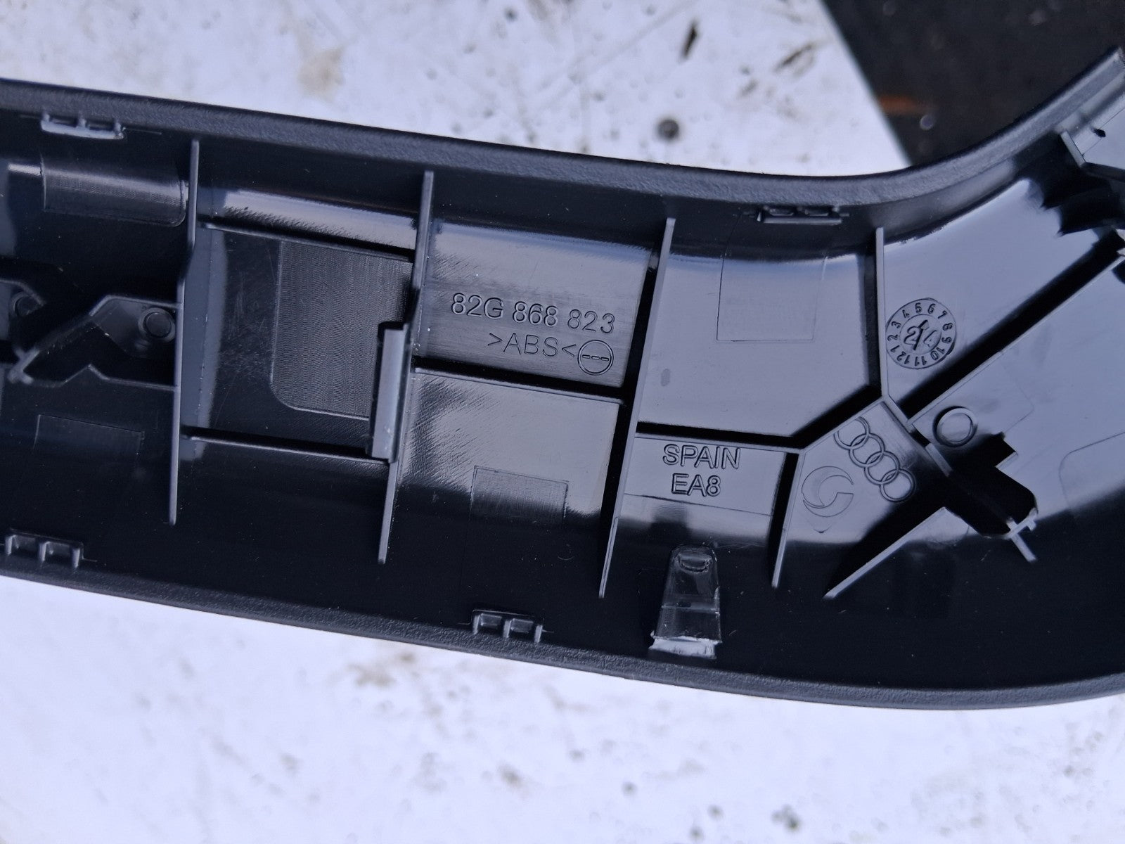 2024 AUDI A1 S LINE MK2 NSR PASSENGER SIDE REAR INTERIOR HANDLE TRIM 82G868823
