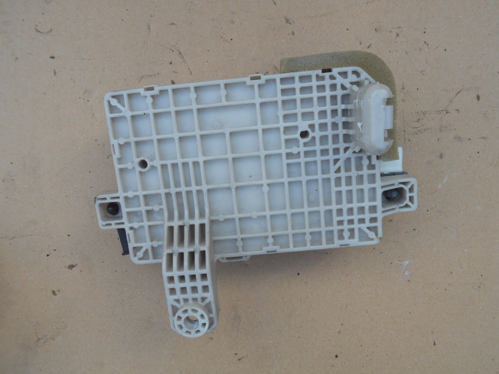 MAZDA 6 GG 2003 2.3 PETROL FUSE RELAY BOX