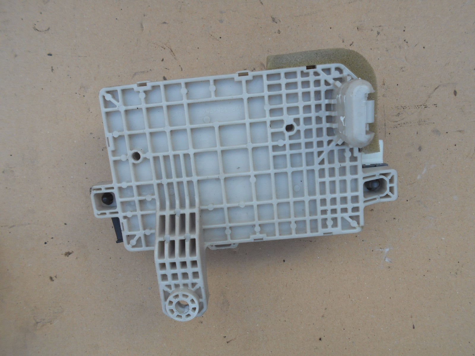 MAZDA 6 GG 2003 2.3 PETROL FUSE RELAY BOX