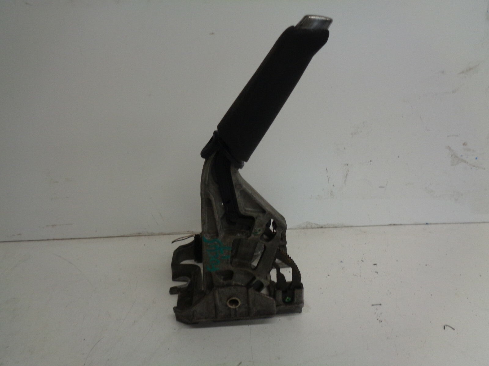 FORD FOCUS 2017 MK3 HANDBRAKE LEVER MECHANISM HANDLE