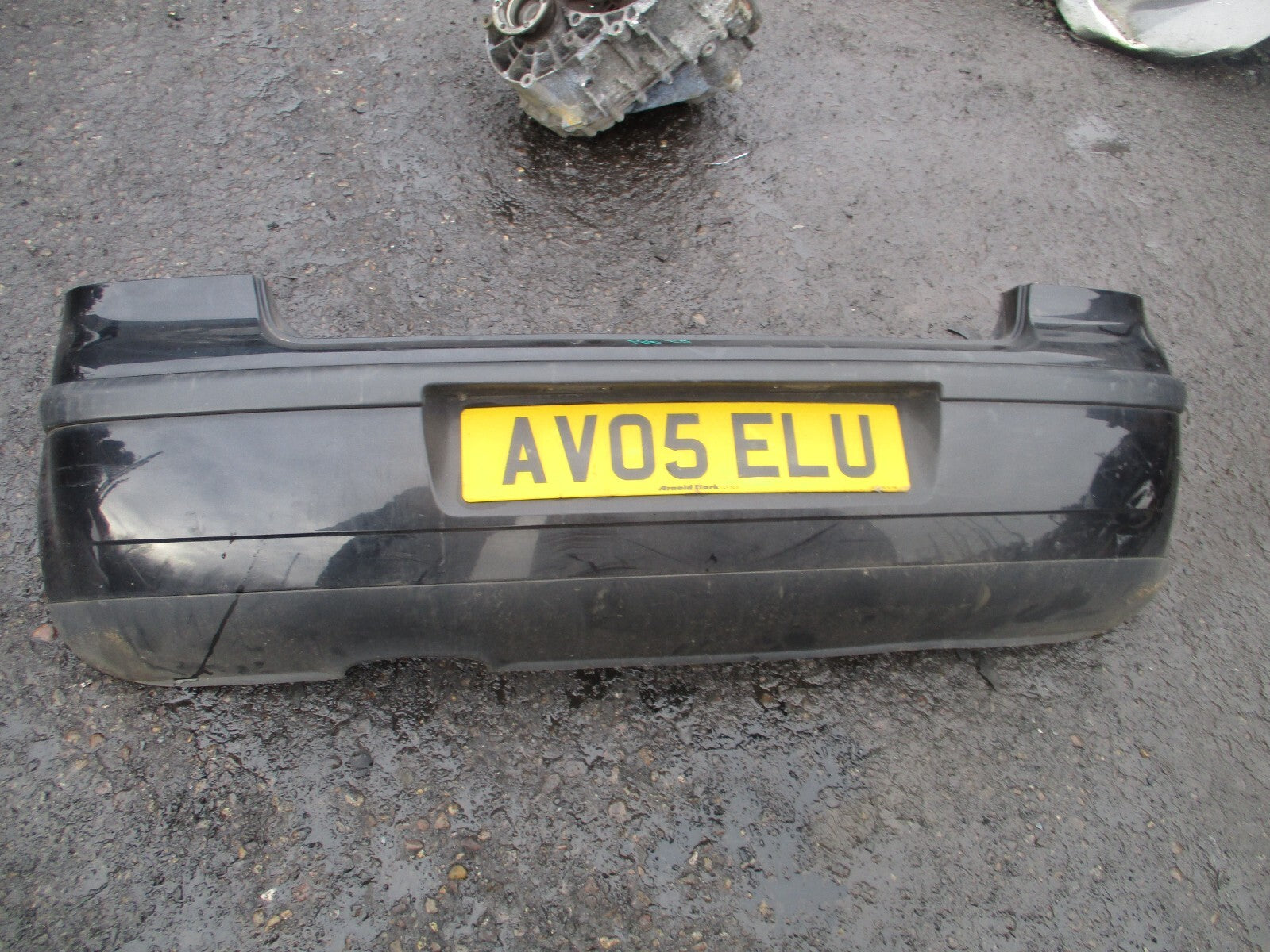 VW VOLKSWAGEN POLO MK4 2005 5 DOOR REAR COMPLETE BUMPER BLACK