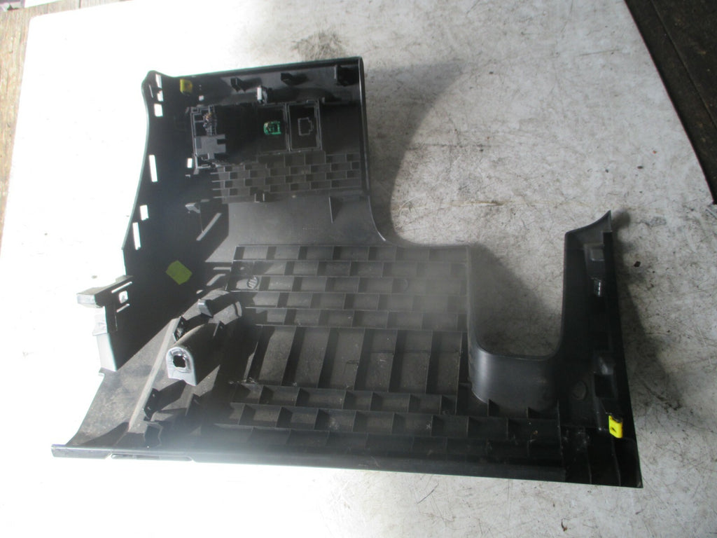 RENAULT CAPTUR 2013 MK1 HEADLIGHT ADJUSTER CONTROL SWITCH SURROUND TRIM