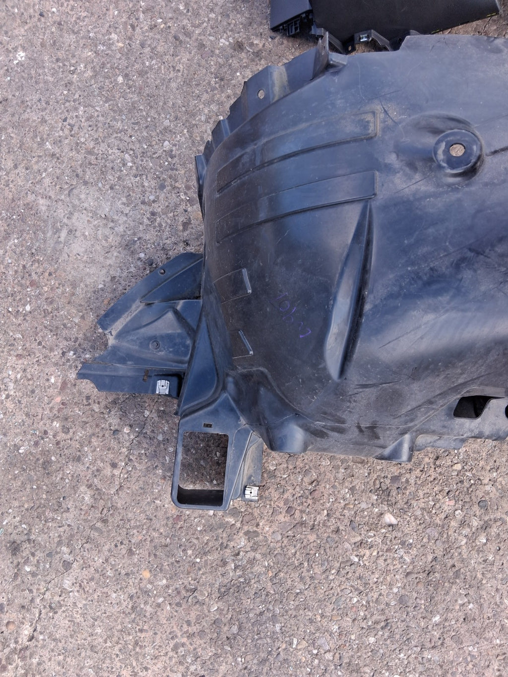 2020 MERCEDES SPRINTER W907 OSF DRIVER SIDE FRONT RIGHT SPLASH GUARD A9076842802