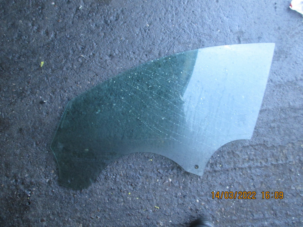 JAGUAR XE 2019 NSF PASSENGER SIDE FRONT DOOR WINDOW DROP GLASS