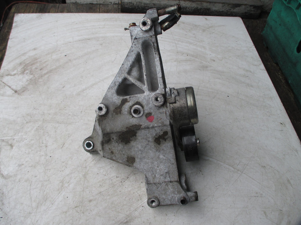 FIAT 500 2016 ENGINE MOUNT BRACKET TENSIONER PULLEY WHEEL ASSEMBLY UNIT