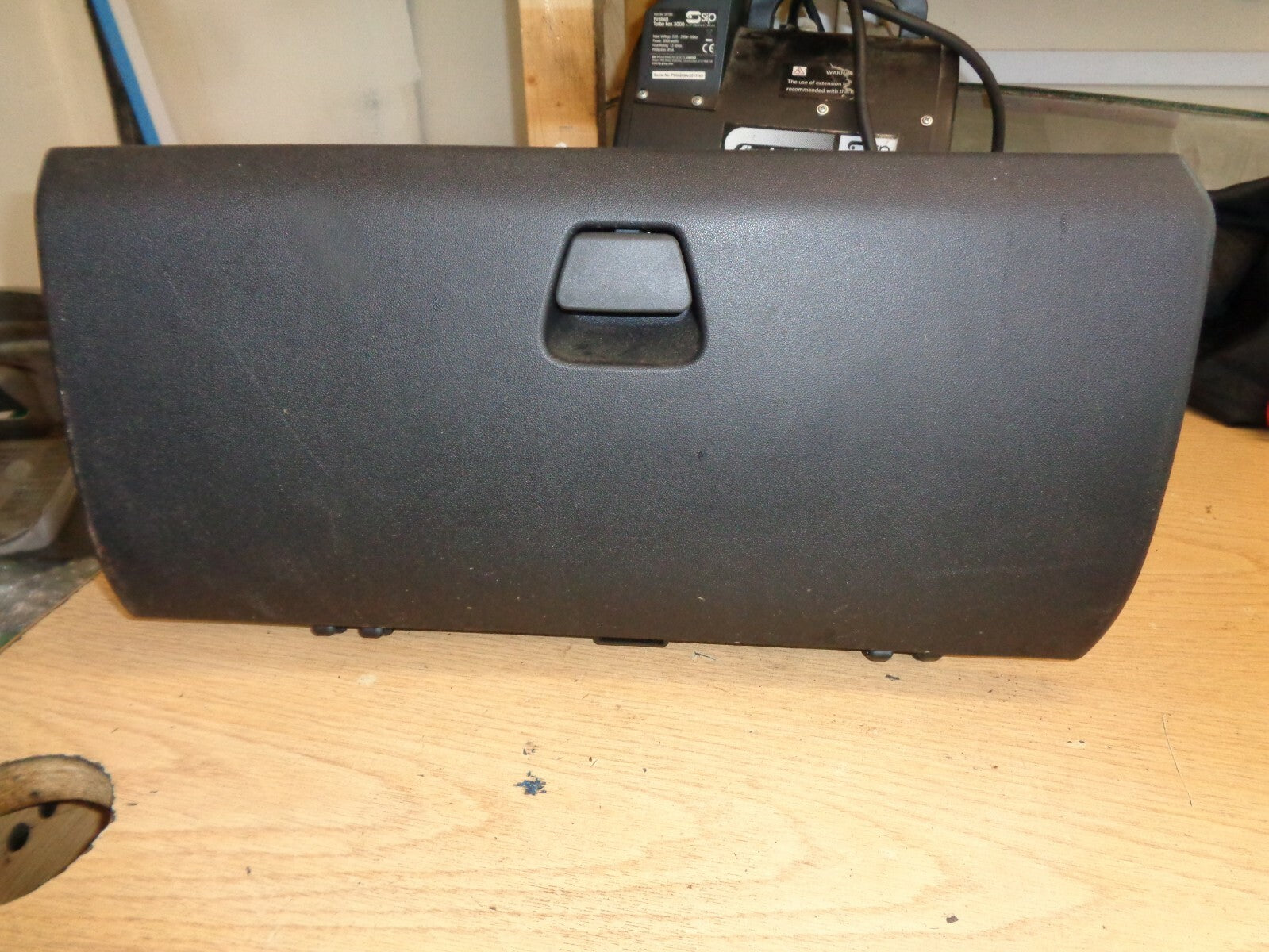 PEUGEOT 108 CITREON C1 TOYOTA AYGO GLOVE BOX 2017 MK2 555500H020