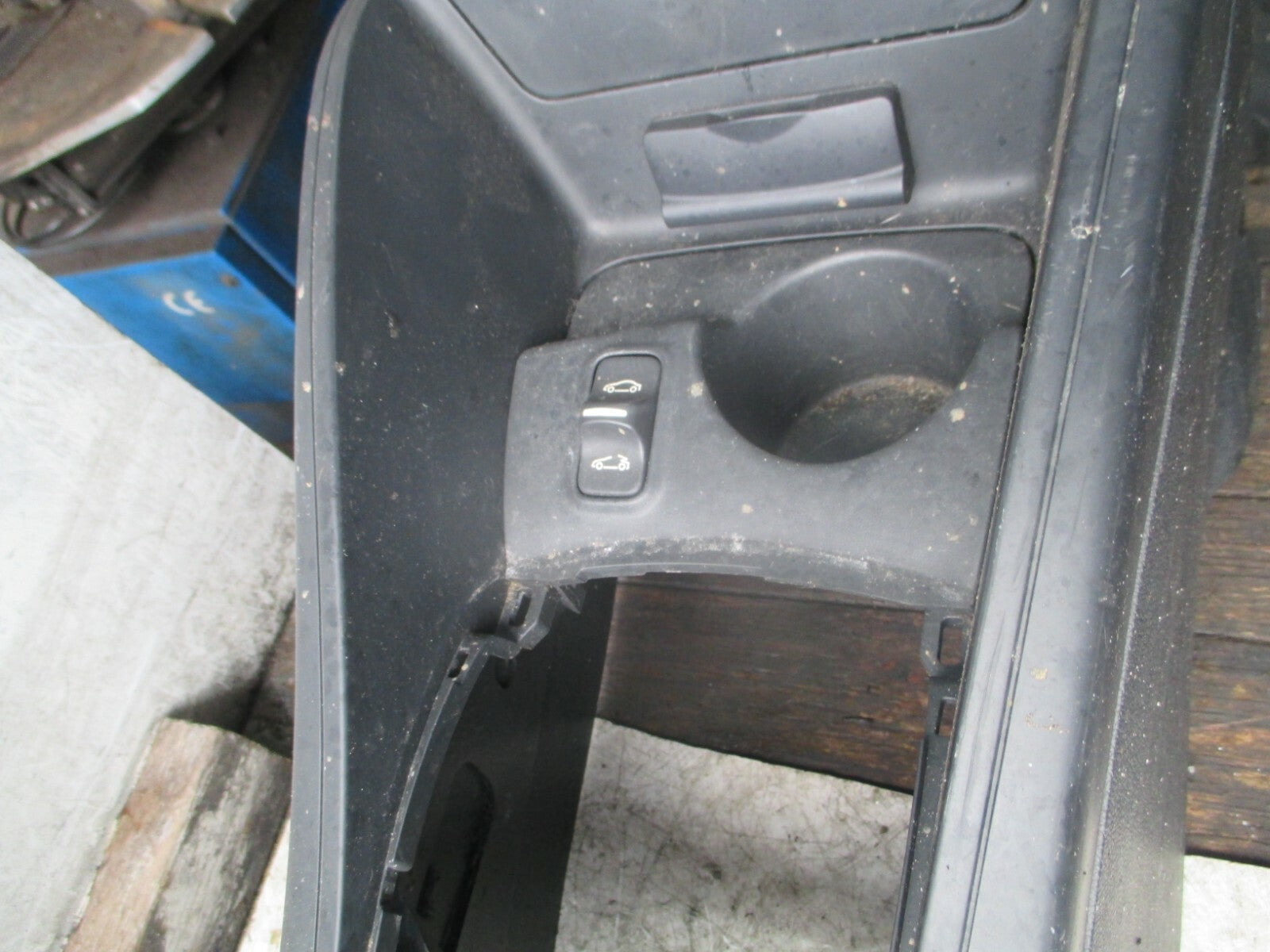 RENAULT MEGANE 2011 MK3 CENTRE CONSOLE ARMREST