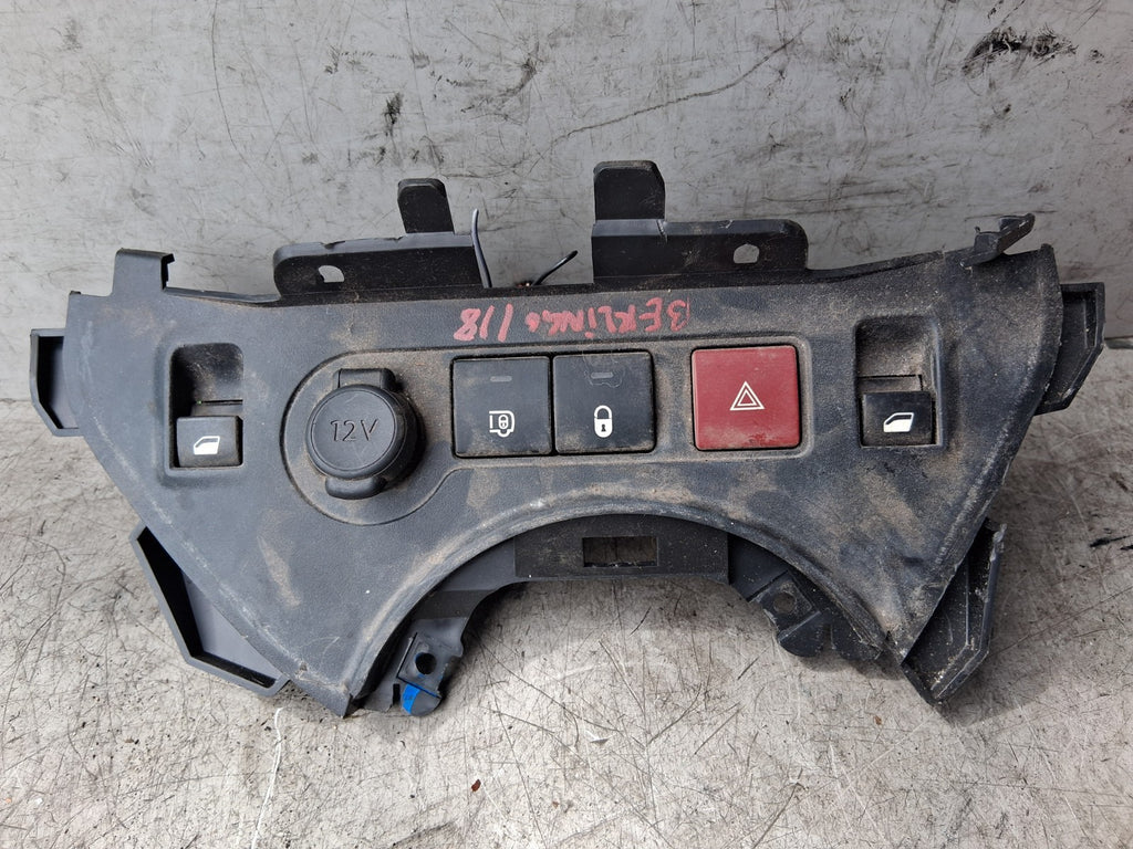 2018 CITROEN BERLINGO MK2 DASHBOARD HAZARD SWITCH MULTIPLE SWITCH 9680932177
