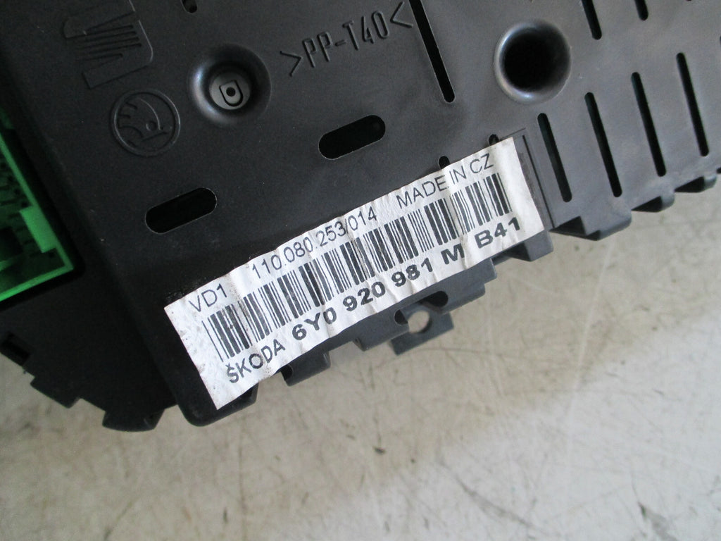 SKODA FABIA MK1 2006 SPEEDOMETER INSTRUMENT CLUSTER 6Y0920981M
