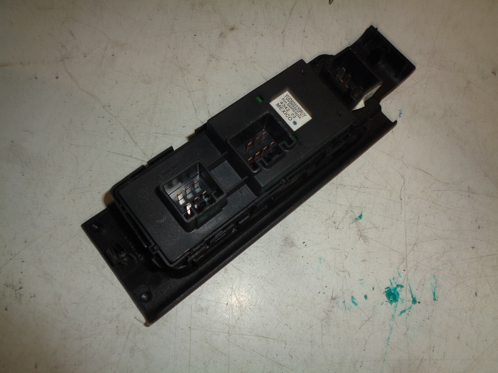 FORD EXPLORER 2005 OSF DRIVER SIDE FRONT DOOR WINDOW SWITCH 1L2T14017ABJADS