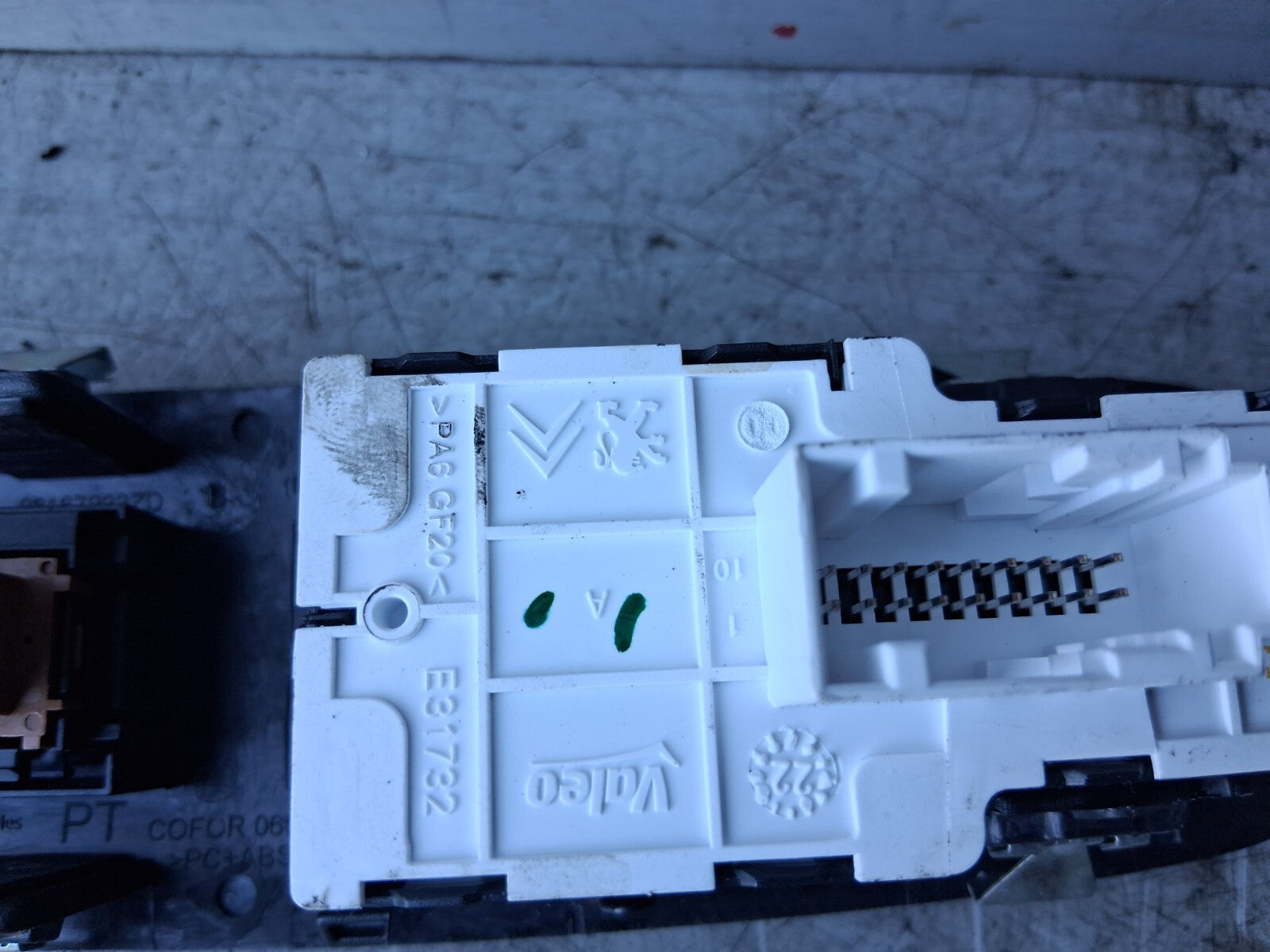 2023 CITROEN BERLINGO MK3 OSF DRIVER SIDE WINDOW CONTROL SWITCH 96783350ZD