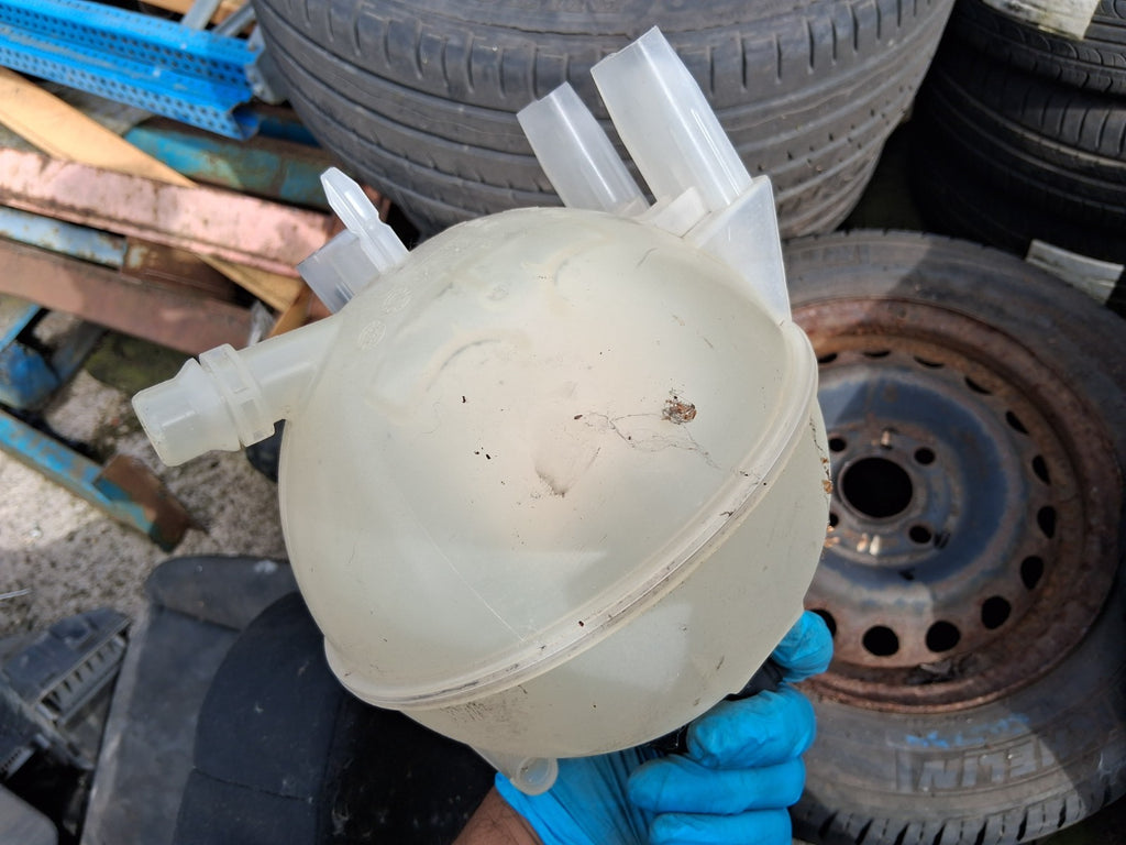 2020 MERCEDES SPRINTER W907 COOLANT WATER EXPANSION TANK RESERVOIR A9105010400