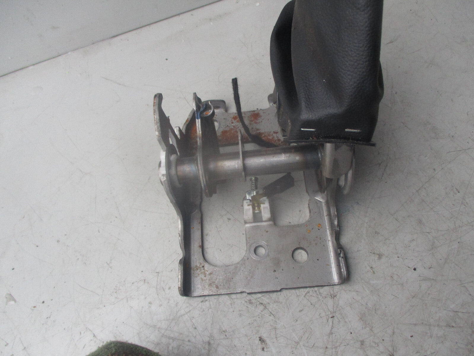 FORD MONDEO MK4 2014 LEATHER PARKING HAND BRAKE LEVER 7G912780NM
