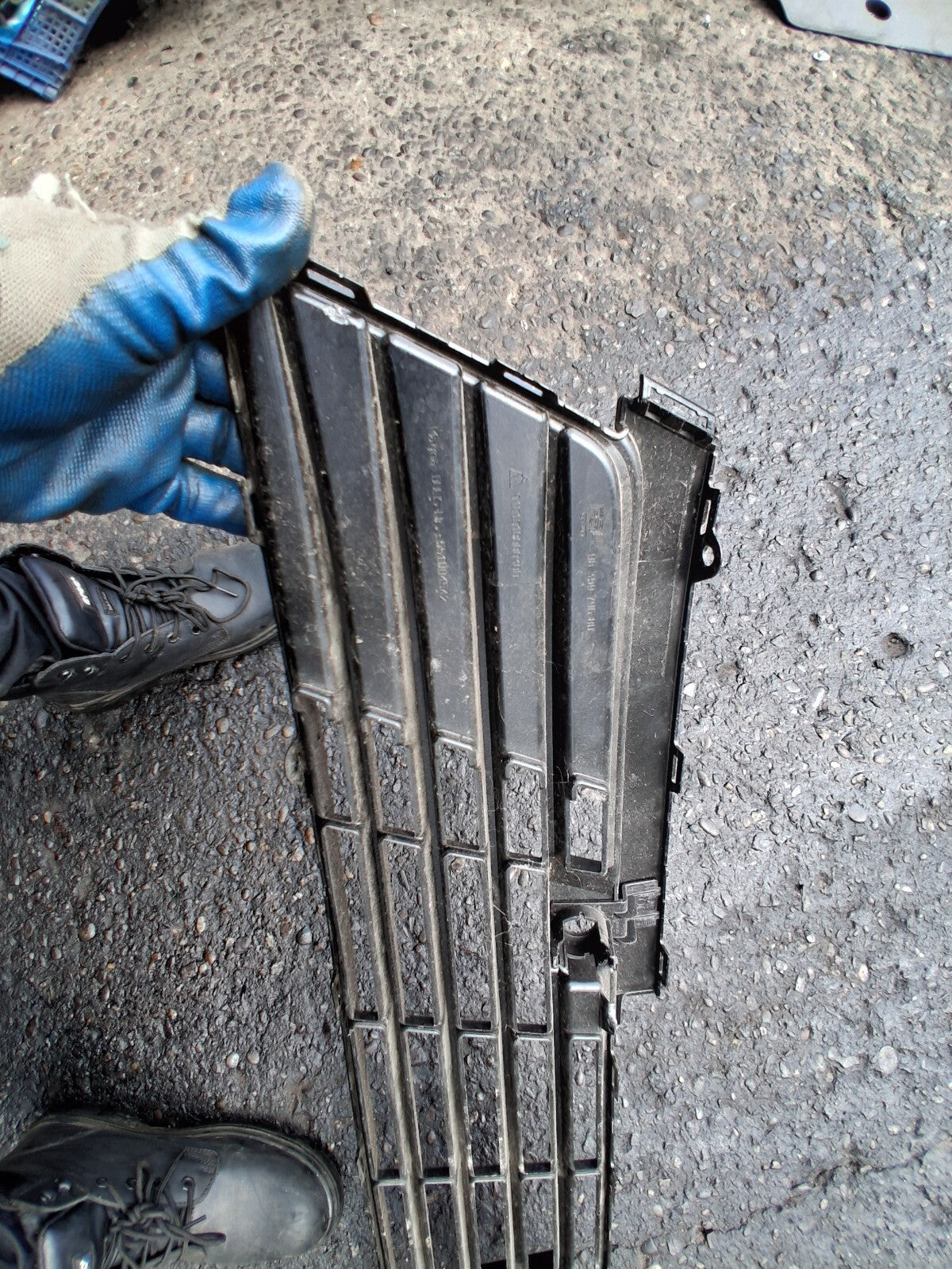 2024 VAUXHALL ASTRA L ESTATE FRONT BUMPER LOWER GRILL WITHOUT SENSOR 9839979680